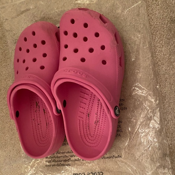 Pink crocs - Picture 4 of 5